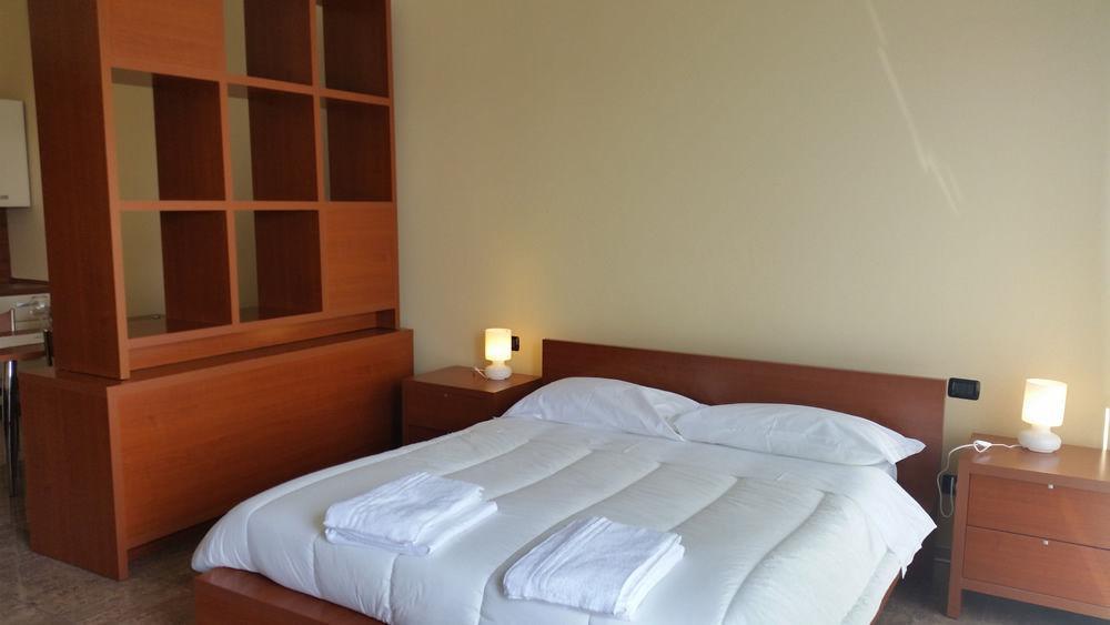 Casarile Residence Fermi מראה חיצוני תמונה