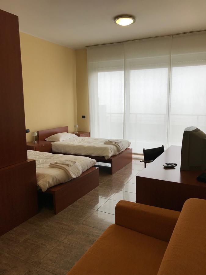 Casarile Residence Fermi מראה חיצוני תמונה