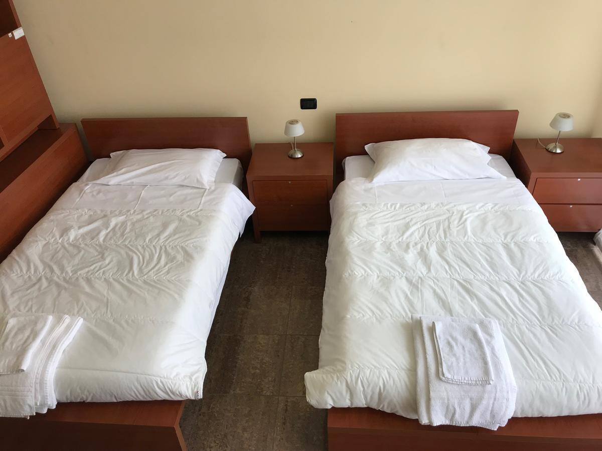 Casarile Residence Fermi מראה חיצוני תמונה