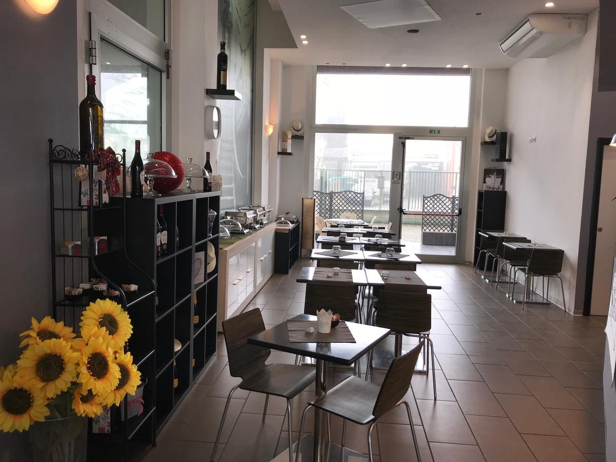 Casarile Residence Fermi מראה חיצוני תמונה